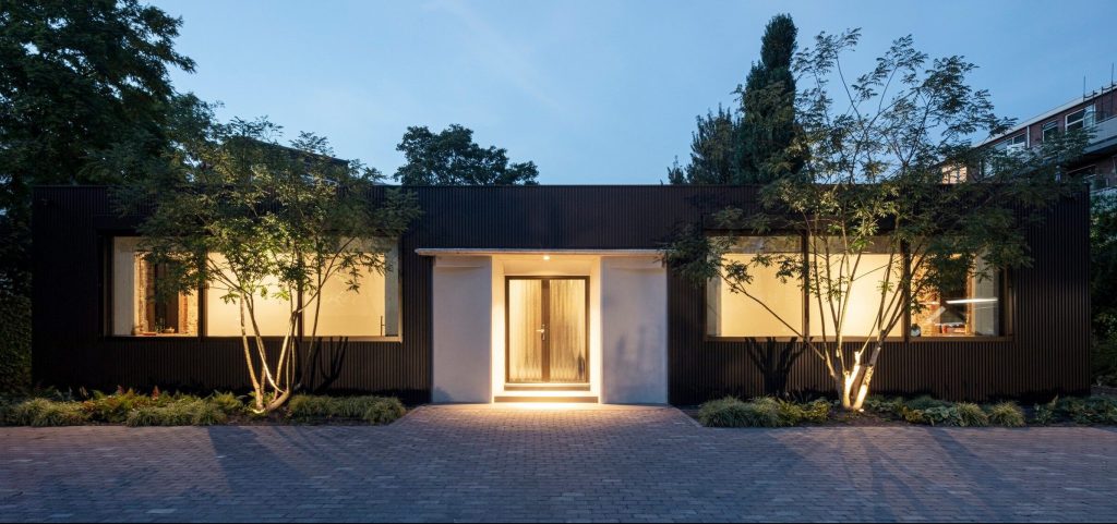 Villa West